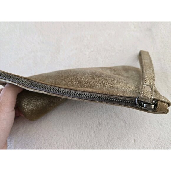 Rough and Tumble Cash Pack Wristlet Bag Leather Distressed Silver - Picture 4 of 7